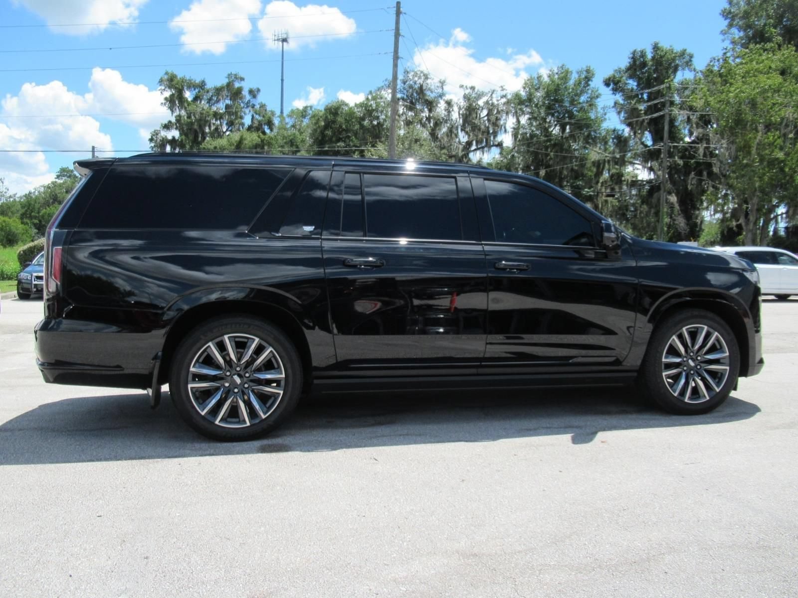cadillac escalade esv 2022 1GYS4PKL5NR355868 image cadillac escalade esv 2022 1GYS4PKL5NR355868 image